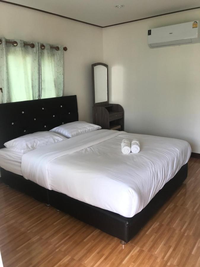 บ้านวิรา ห้องพัก Baan Wira Khon Kaen Exteriör bild