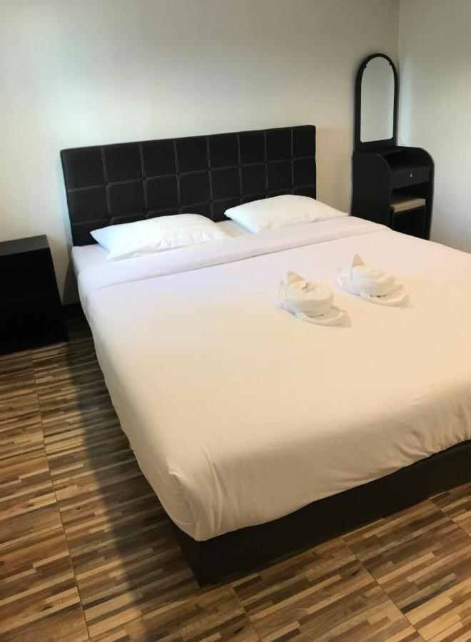 บ้านวิรา ห้องพัก Baan Wira Khon Kaen Exteriör bild